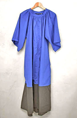 25ss_<BR>SOFIE D'HOORE ソフィードール <br>" DAO "<BR>bi-colour trapeze dress with puffed sleeves<BR>パフスリーブバイカラートラピーズドレス<br>【DESOTO-COCOZ】<br>【WOMEN'S】