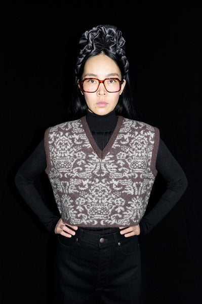 24AW<BR>CristaSeya クリスタセヤ<BR>" FELTED JACQUARD CROPPED GILET  " <BR>フェルテッドジャガードクロップドジレ<br>【13WM-WO】<BR>【WOMEN'S】