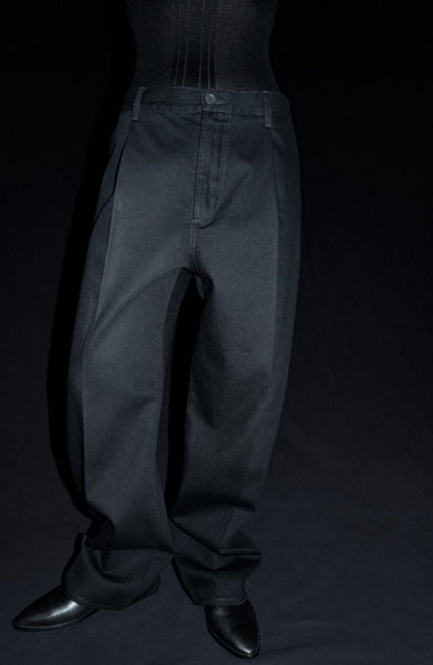 24AW<BR>CristaSeya クリスタセヤ<br>" BLACK DENIM PLEATED TROUSERS " <BR>ブラックデニム<BR>プリーテッドトラウザーズ<BR>【04PV-WV】【MEN'S/WOMEN'S】