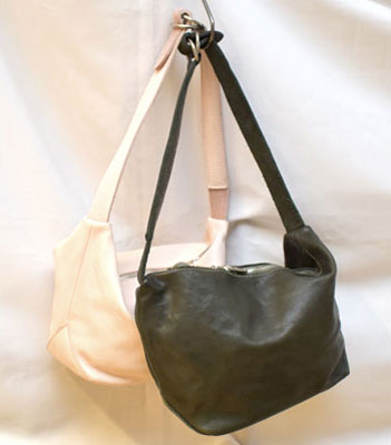 GUIDI  グイディ<br> " SMALL LEATHER SHOULDER BAG  " <BR>スモールショルダーバッグ <BR>SOFT HORSE FULL GRAIN 【FK00】<BR>【MEN'S / WOMEN'S】【BAG】